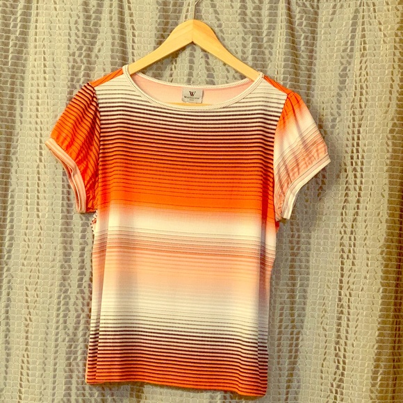 3/$20 Short sleeve, fun print top/blouse - Picture 4 of 6